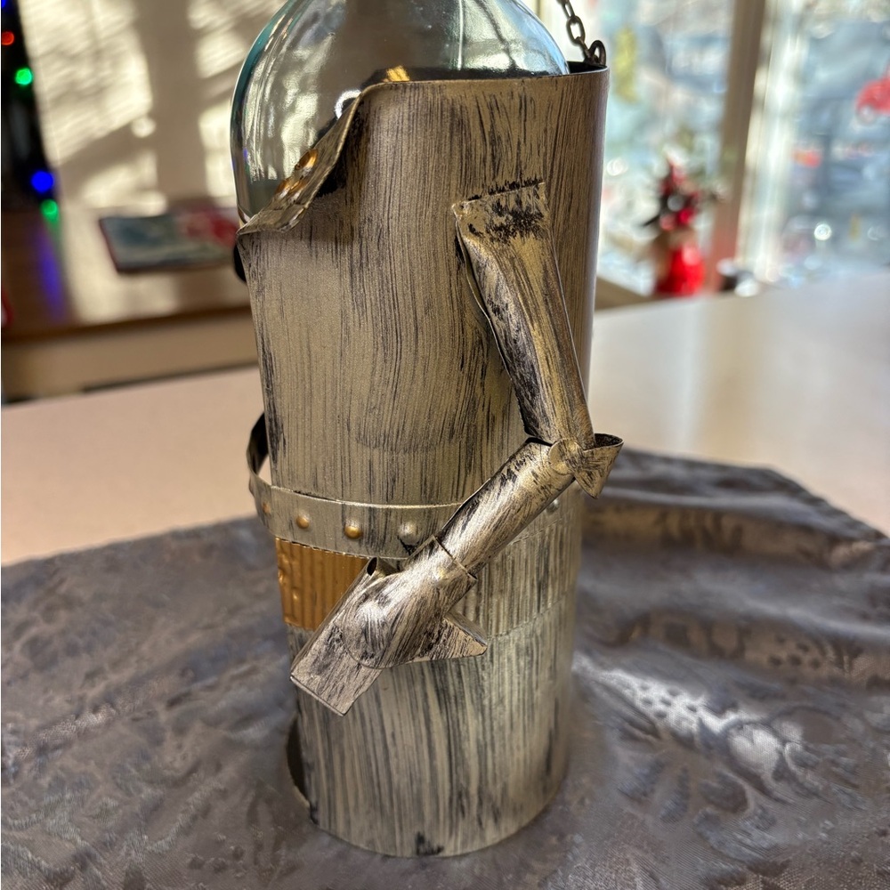 Berkeley Designs , Polished Metal Toolman Wine Or Liquor Holder - Picture 4 of 8